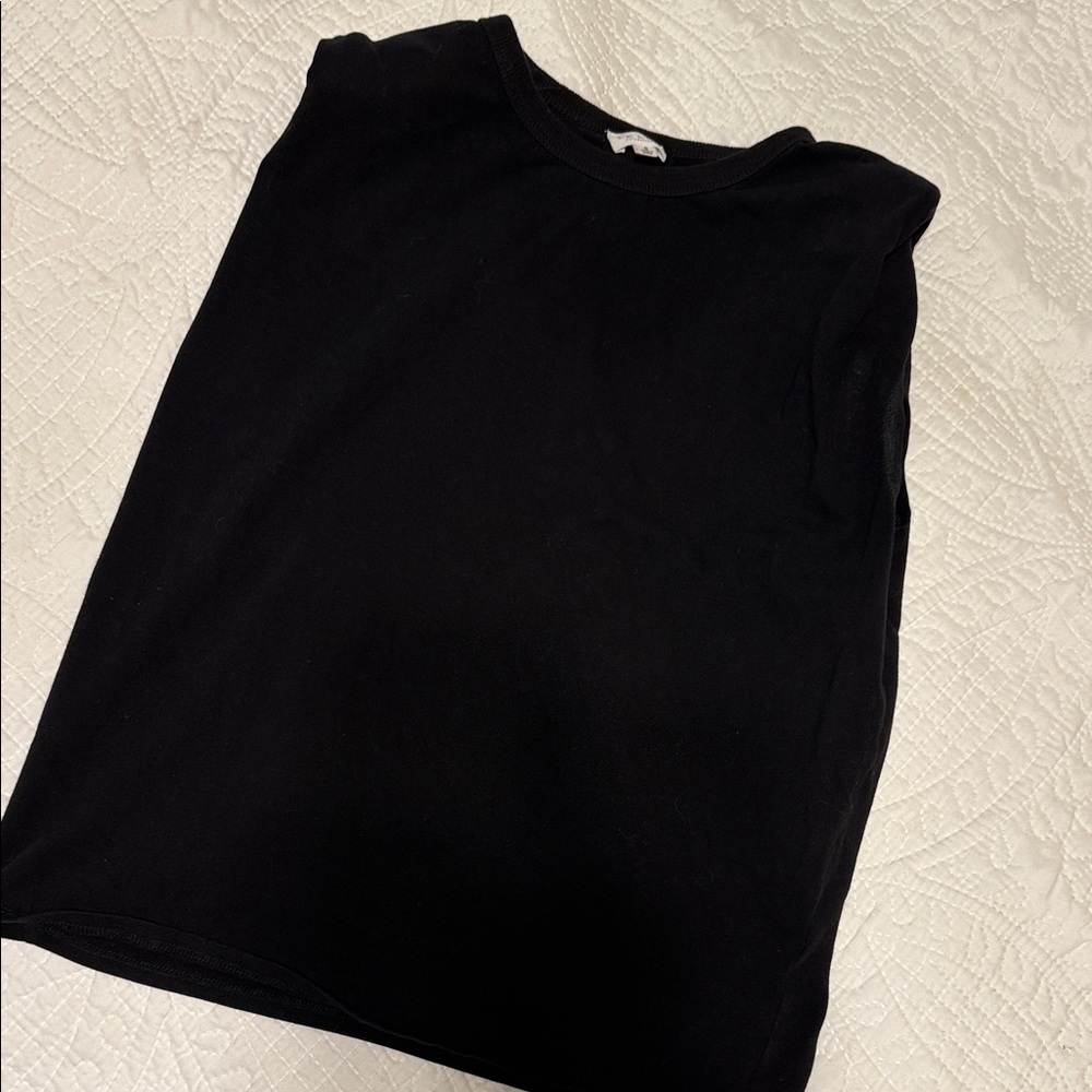 Le Lis Black Muscle Tee